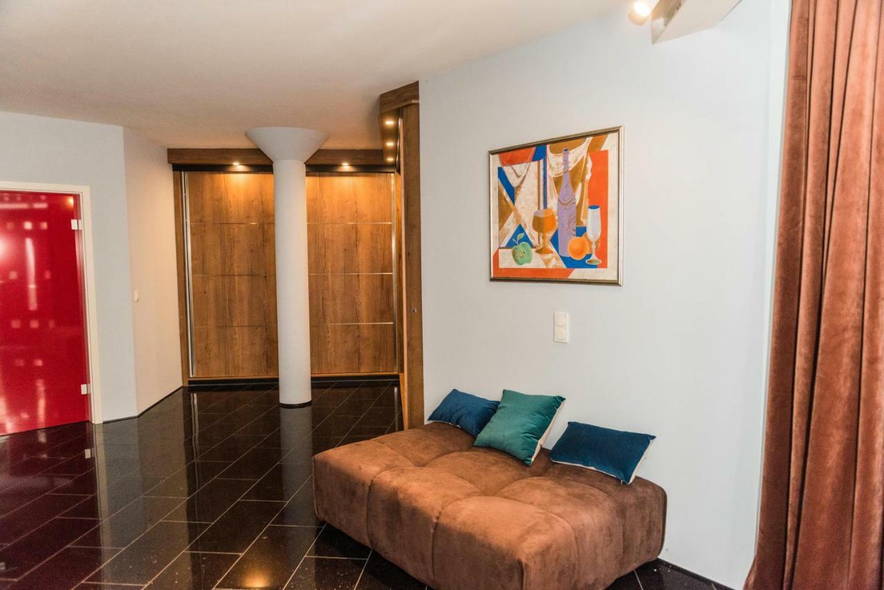 Luxus Stadthaus Am Dom Τσβικάου Εξωτερικό φωτογραφία